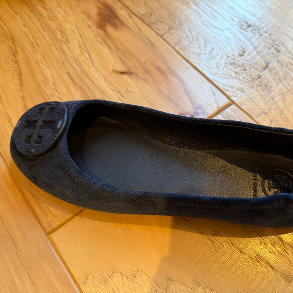 Tory Burch Minnie Travel Ballet Flats – Perfect Navy Suede, Size 6 - Picture 6 of 7